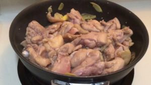 Read more about the article Chicken Ginger and Boiled Yu Choy Vegetable – Ga Xao Gung va Cai Luoc